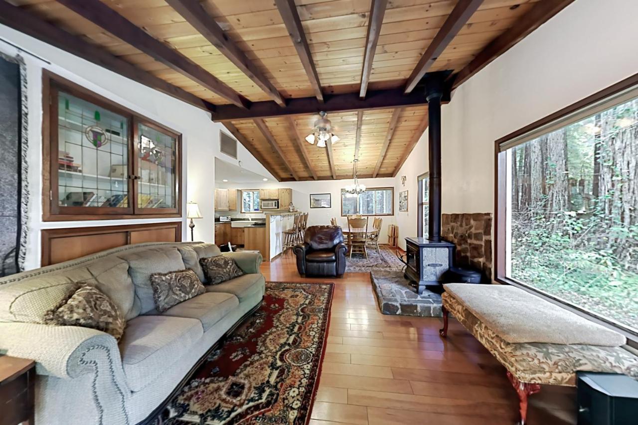Wagging Woods Villa Cazadero Exterior photo