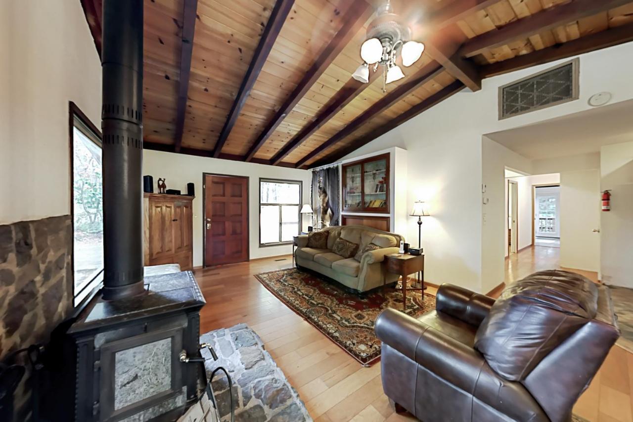 Wagging Woods Villa Cazadero Exterior photo